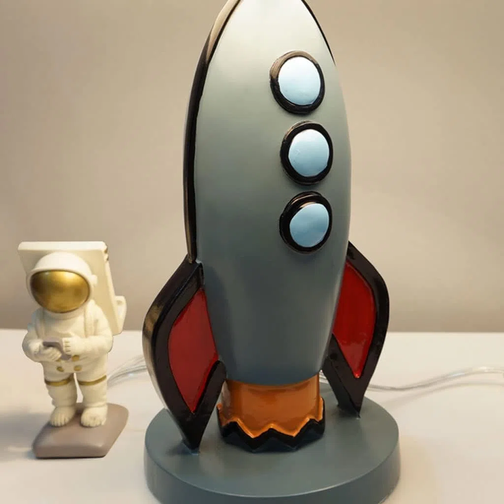 Lámparas De Mesa Lampada da Tavolo con Base A Razzo Lampada da Comodino Creativa Americana con Telecomando Lampada da Comodino Dimmerabile per Sala Studio Camera dei Bambini Camera da Letto