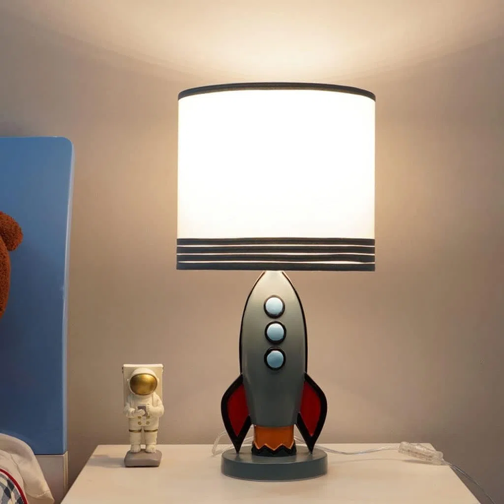 Lámparas De Mesa Lampada da Tavolo con Base A Razzo Lampada da Comodino Creativa Americana con Telecomando Lampada da Comodino Dimmerabile per Sala Studio Camera dei Bambini Camera da Letto