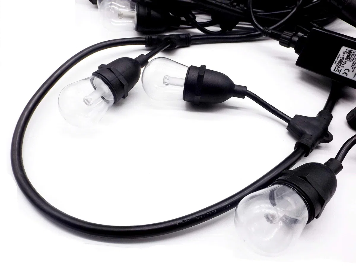 ILUMINACIÓN DE DISEÑO Ghirlanda LED esterna RGB 15 W da 14,6 m con controller e telecomando a distanza